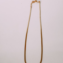 Load image into Gallery viewer, Gold Thin Slink Necklace