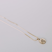 Load image into Gallery viewer, Stamped Flower Necklace