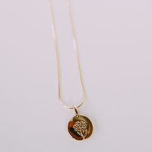 Load image into Gallery viewer, Stamped Flower Necklace