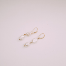 Load image into Gallery viewer, Alice Pearl Drop Earrings