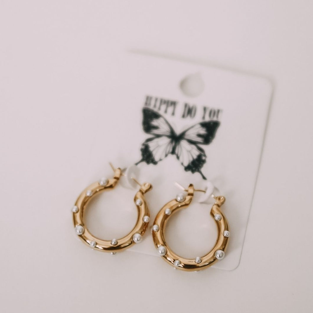 Clare Pearl Hoops (18k gold filled)