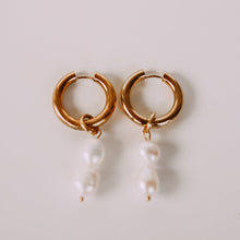 Load image into Gallery viewer, Pearl charm on Gold Earrings Hoop